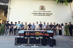 Triệt phá băng nhóm núp bóng công ty mua bán nợ, khởi tố 17 đối tượng