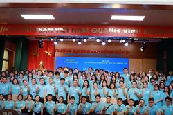Bộ Nội vụ: Cán bộ, công chức, viên chức và người lao động cần gương mẫu nói không với thuốc lá