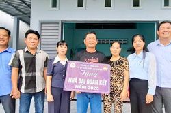 Mái ấm dựng niềm tin