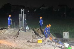 Bắc Ninh: Thi công cầu Vân Hà 3 ca/ngày để kịp giải ngân đầu tư công