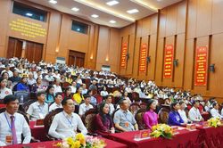 Bắc Ninh: Báo cáo viên Nguyễn Thị Thúy giành giải Nhất Cụm thi số 10