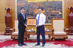 Phó Chủ tịch UBND tỉnh Phạm Văn Thịnh tiếp đoàn công tác Trung Quốc