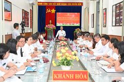Đoàn công tác của Tòa án nhân dân tối cao làm việc với Tòa án nhân dân hai cấp tỉnh Khánh Hòa