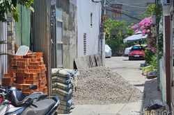 Phường Nha Trang yêu cầu hộ dân không tập kết vật tư, vật liệu chiếm dụng lòng đường