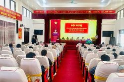 Hội nghị tiếp xúc cử tri giữa đại biểu HĐND hai cấp (tỉnh, xã) với cử tri xã Sìn Hồ