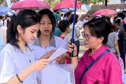 Thí sinh Lào Cai hoàn thành kỳ thi vào lớp 10 THPT không chuyên
