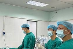 Tích cực ứng dụng công nghệ, nâng cao chất lượng khám chữa bệnh