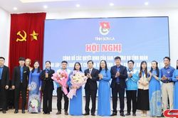 Tuổi trẻ ti&ecirc;n phong, đổi mới, s&aacute;ng tạo, ph&aacute;t triển