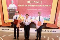 Công bố quyết định về công tác cán bộ