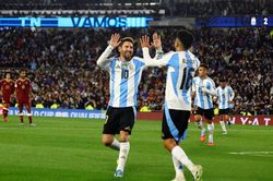HLV tuyển Argentina tiết lộ lý do chưa chốt danh sách dự World Cup 2026