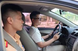 Điểm mới trong sát hạch lái xe ở Hà Nội chấm dứt cảnh thí sinh ''học mẹo, thi mẹo''