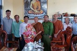 Gia Lai: Xã Tuy Phước Bắc tổ chức thăm, chúc mừng các cơ sở tôn giáo nhân Đại lễ Phật đản và An cư kết hạ 2026