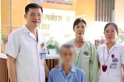 Cứu cụ ông có khối u phổi nặng hơn 3kg
