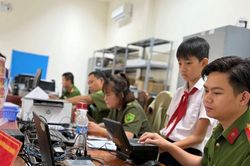 Đẩy mạnh chuyển đổi số phục vụ người dân, gắn với phong trào 'Ba nhất' Công an cơ sở ở Tây Ninh