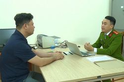 Xử phạt 50 triệu đồng người lái ôtô 'khóa đầu, khóa đuôi' xe khác ở Hà Tĩnh