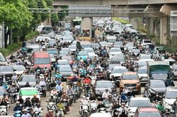 Hà Nội trình cơ chế hạn chế phương tiện cá nhân