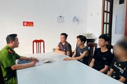 Công an phường Thượng Cát bắt giữ 4 đối tượng dùng dao cướp tài sản giữa đêm