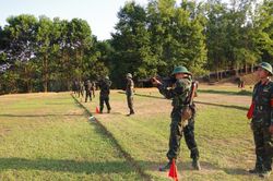 Trung đoàn 852 hoàn thành kiểm tra '3 tiếng nổ' cho chiến sĩ mới