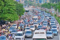 Hà Nội dự kiến thu phí 'giảm ùn tắc giao thông': Sống trong Vành đai 1 sẽ đắt đỏ hơn?