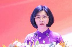 Chủ tịch HĐND TP Hà Nội Phùng Thị Hồng Hà: Chuyển đổi số là đổi mới toàn diện tư duy quản trị, lấy người dân làm trung tâm