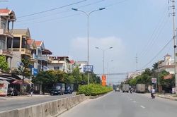 Hà Nội: Giá bán không ngờ tới loạt nhà mặt phố xã Hoài Đức tháng 5/2026