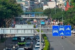 Cầu Long Biên thông xe, gánh bớt khoảng 70% lượng xe mô tô qua cầu Chương Dương