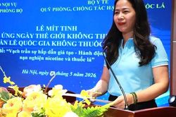 Bộ Nội vụ đề nghị cán bộ, công chức, viên chức, người lao động gương mẫu thực hiện nói không với thuốc lá