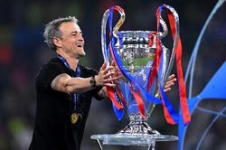 HLV Luis Enrique đưa Arsenal lên mây trước chung kết Champions League