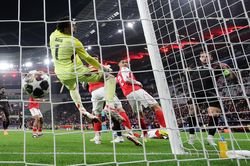 Arsenal xuất hiện ở Budapest trước chung kết Champions League