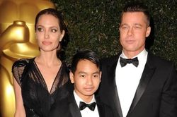 Cú tát vào Brad Pitt