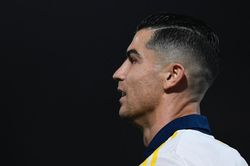 Ronaldo đang đánh bại tuổi tác như thế nào?