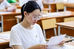 Hơn 600 thí sinh vắng mặt trong buổi làm thủ tục dự thi lớp 10