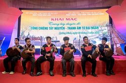 Thanh âm đại ngàn ngân vang bên bờ vịnh di sản