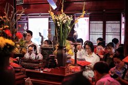 Văn Miếu - Quốc Tử Giám - 'địa chỉ đỏ' tiếp sức tinh thần cho thí sinh 'vượt vũ môn'