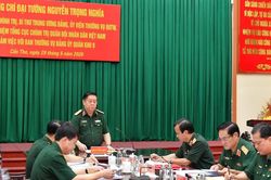Đại tướng Nguyễn Trọng Nghĩa làm việc với Ban Thường vụ Đảng ủy Quân khu 9