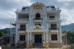 Thành phố Huế: Sẽ xem xét người đứng đầu nếu để vi phạm trật tự xây dựng kéo dài