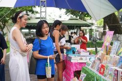 Chạm vào thế giới sách tranh Việt Nam