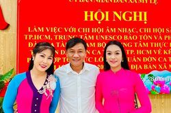 NSND Tấn Giao, Hoàng Tấn sát cánh giữ gìn di sản từ gốc rễ cộng đồng