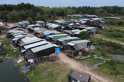 Công an Tây Ninh nói gì về hàng trăm người gốc Việt từ Biển Hồ chưa được cấp căn cước?