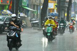 Dự báo đợt mưa lớn ở TPHCM kéo dài đến hết tháng 5-2026