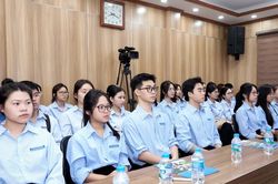 Đào tạo đại học gắn với năng lực thích ứng và trách nhiệm xã hội