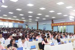 Bàn giải pháp phát triển Công nghệ số trong giáo dục đại học và hoạt động kinh tế