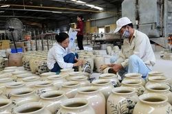 Từ 1/7, doanh nghiệp siêu nhỏ được sử dụng người thân làm kế toán