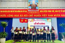 Độc lạ Đà Nẵng: Thưởng sâm Ngọc Linh cho học sinh giỏi