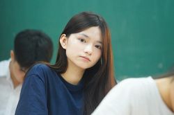 Sĩ tử Hà Nội hồ hởi làm thủ tục dự thi lớp 10 công lập