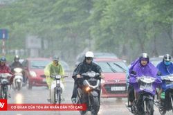 Mưa dông phủ Hà Nội, Lâm Đồng cảnh báo lũ quét, sạt lở đất