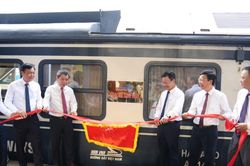 Ngành đường sắt lần đầu đưa 'Sở chỉ huy di động' lên tàu