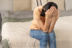 Từng khoe bố chồng cho 5 tỷ, sống chung 3 tháng con dâu đã chiến tranh lạnh