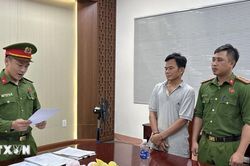 Đắk Lắk: Khởi tố tài xế ôtô vượt ẩu, khiến 2 người tử vong