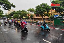 Mưa dông diện rộng quay trở lại TP Hồ Chí Minh và Nam Bộ
